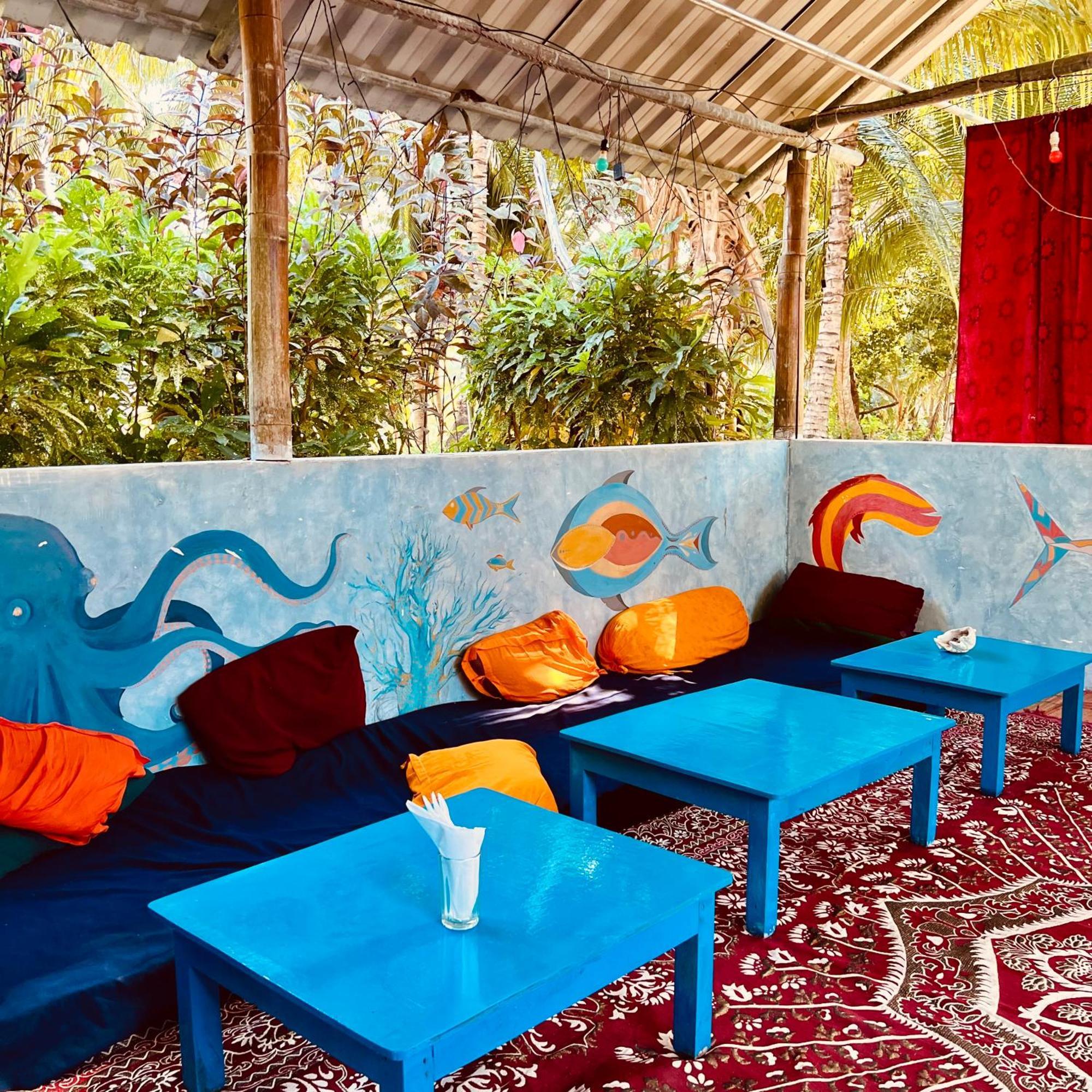 Blue Sea Restaurant & Bungalows Sitapur Exterior foto